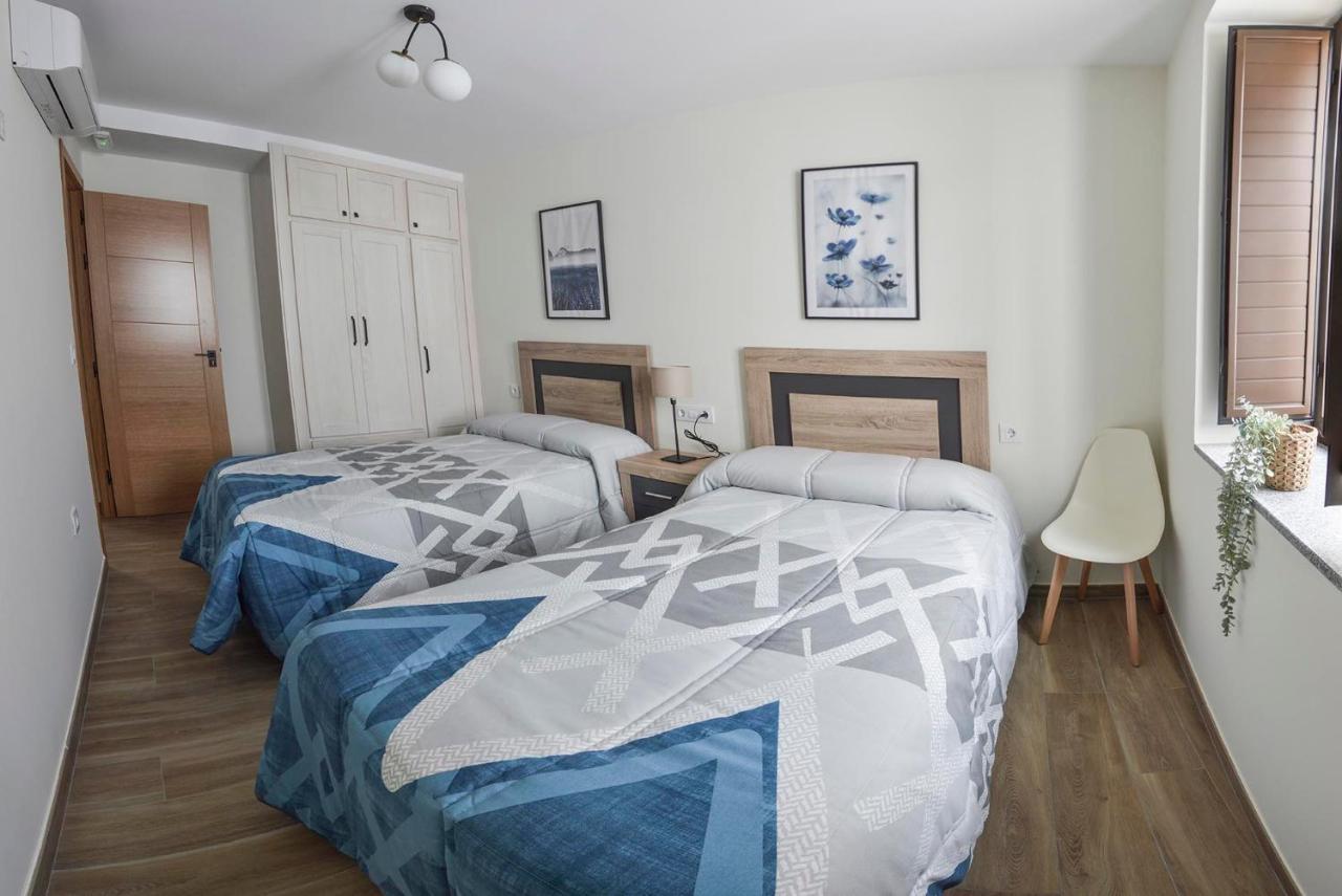 Apartamentos Turisticos Hornillo Caces エクステリア 写真