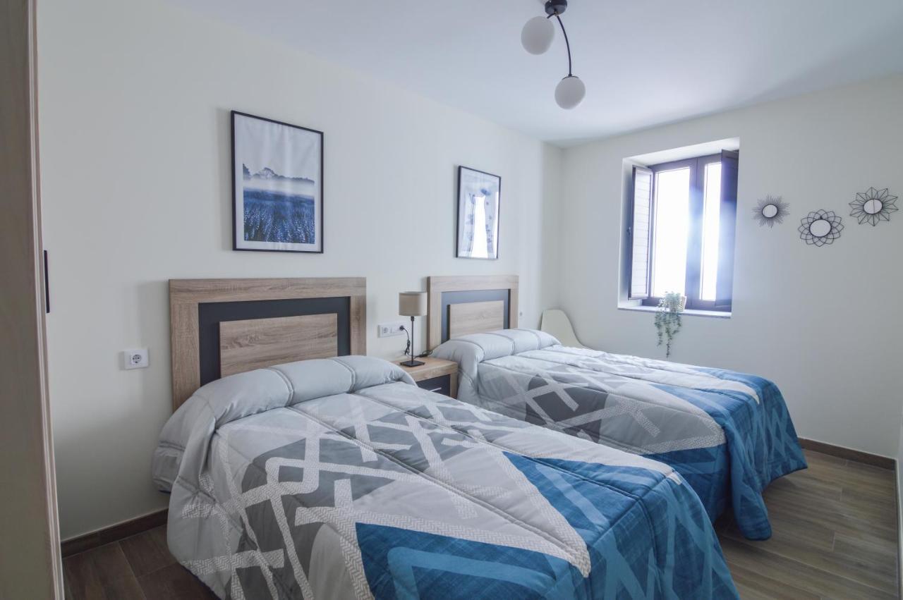 Apartamentos Turisticos Hornillo Caces エクステリア 写真